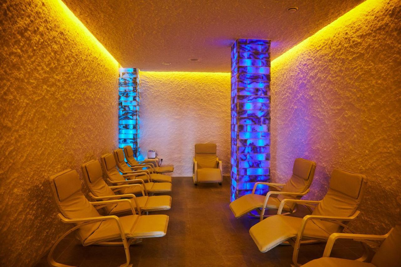 Shambala Wellness Club Hotel Rozhny ภายนอก รูปภาพ