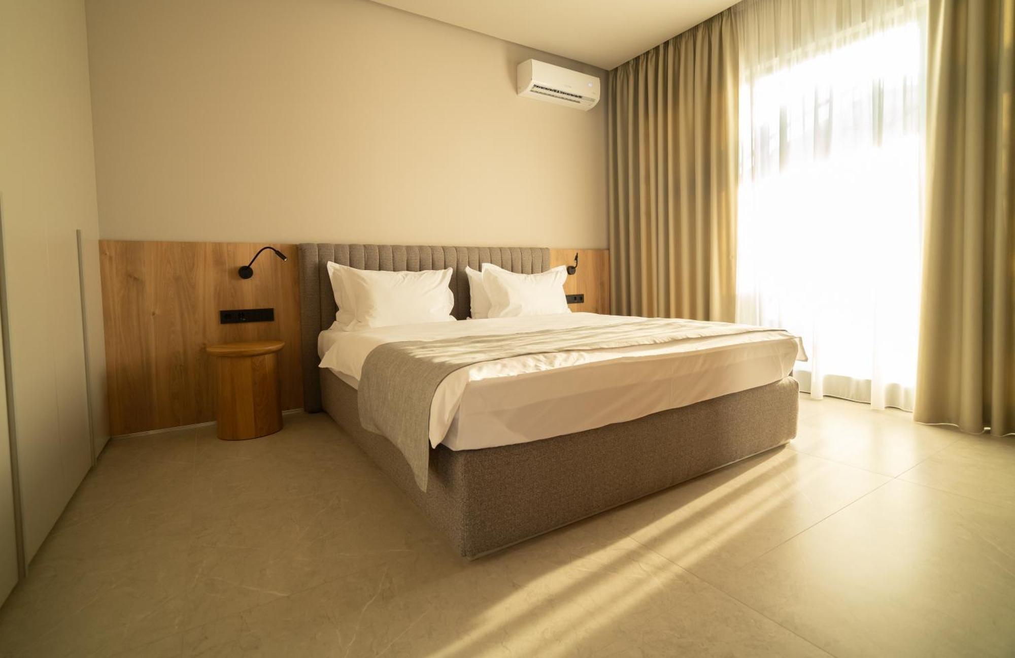 Shambala Wellness Club Hotel Rozhny ภายนอก รูปภาพ